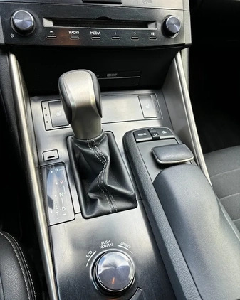 Lexus IS cena 67900 przebieg: 215200, rok produkcji 2013 z Łódź małe 529